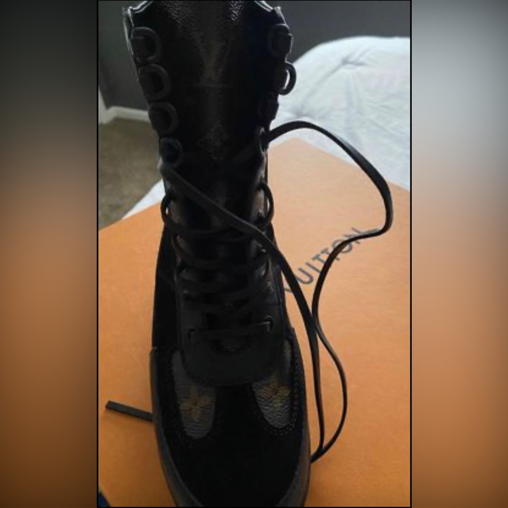Brand newboots, size 7